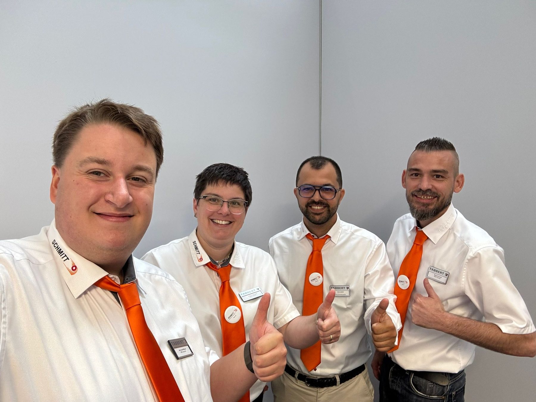 Das Team der AMC Schmitt GmbH auf dem Caravan Salon 2026 in Düsseldorf